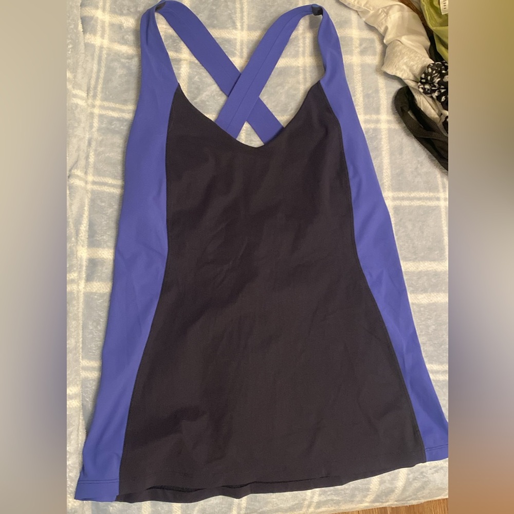 Lululemon Colorblock Criss-Cross Back Tank Top - Navy & Royal Blue - Size 8